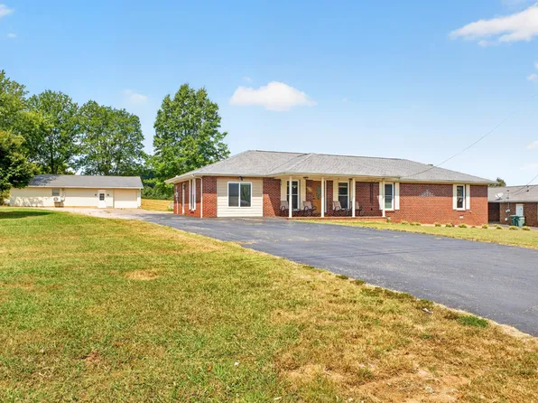 910 Sanderson Dr, Hopkinsville, KY 42240