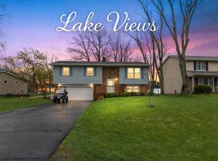 1802 Forest Ln, Crown Point, IN