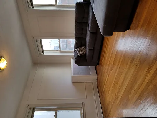 Rented by NYLA Realty | media 11
