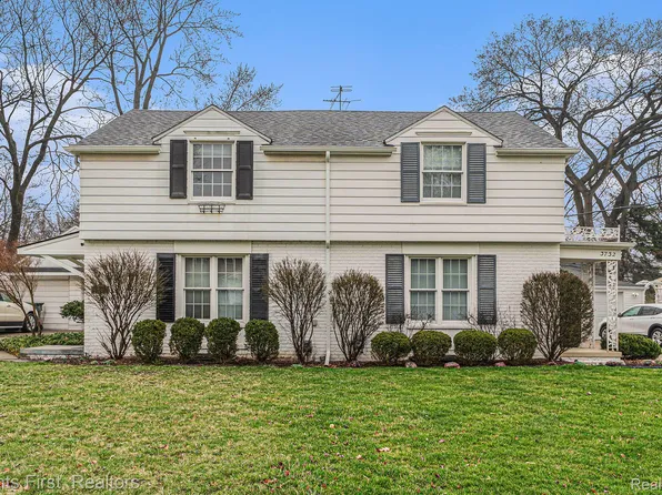 3736 Brewster St, Dearborn, MI 48120