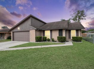 1930 Deerhurst Ln, Houston, TX 77088