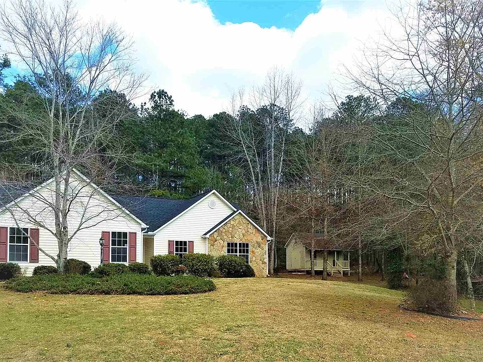 1st image of 821 Riverwood Dr