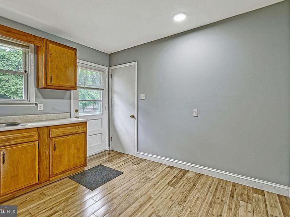 4th image of 3176 S Hance Bridge Rd