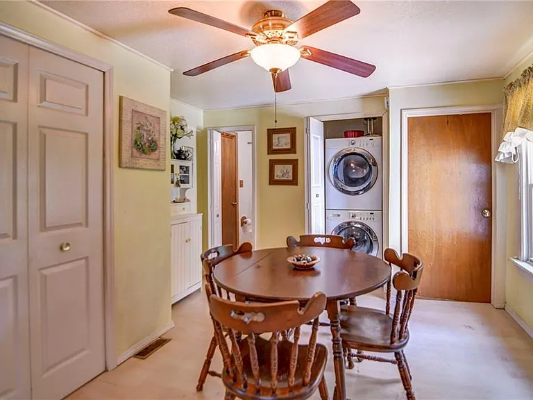 1739 N Gulick Ave — Photo 12