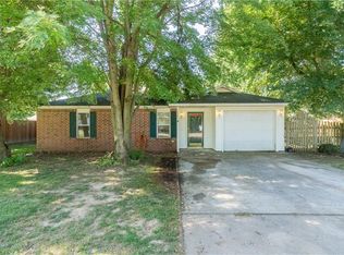 1193 Flint Pl, Siloam Springs, AR 72734
