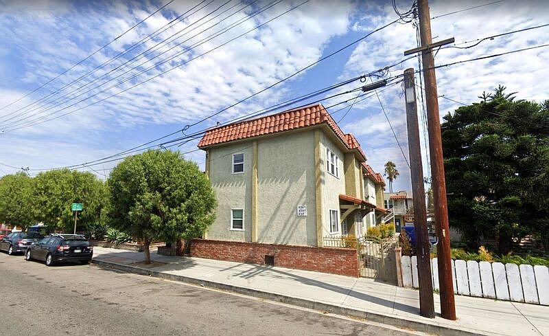 1st image of 426-430 W 22nd St #428A