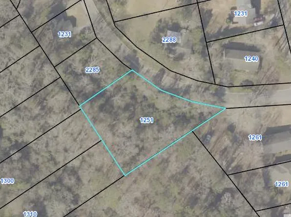 1251 Pinewood Dr, Milledgeville, GA 31061