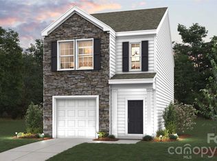 12 Katherine Emilie Dr, Hendersonville, NC 28792