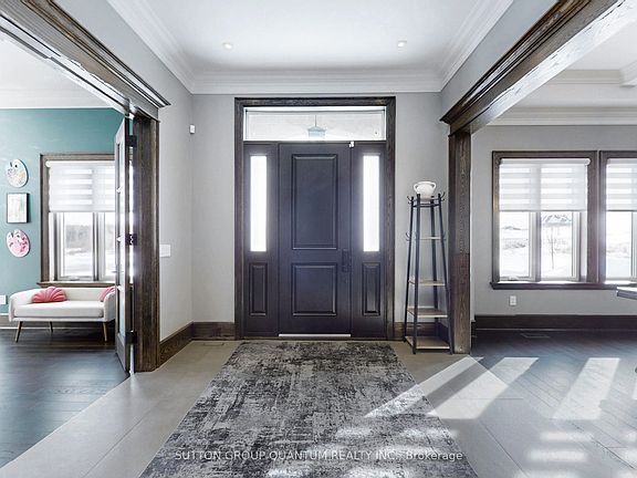 3rd image of 166 Logan Rd