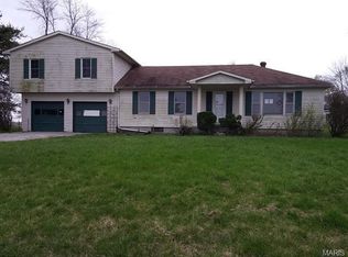 19615 Carrico Rd, Kane, IL 62054