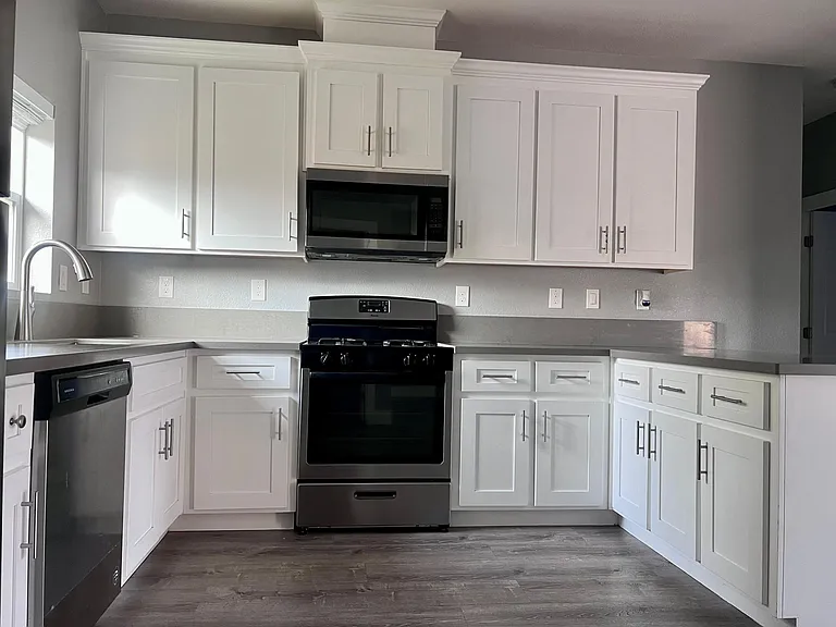 463 Peralta Ave — Photo 3