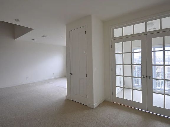 4th image of 276 Windmill Ct