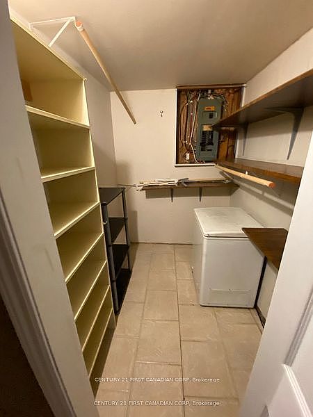 London Townhouse for rent - 3 Bedrooms — photo 10