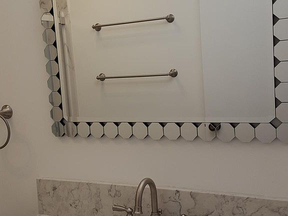 5th image of 1137 Calle Malaga #1