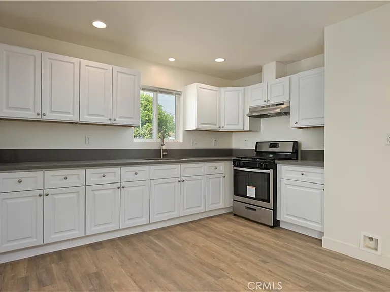 12516 San Fernando #2 — Photo 1