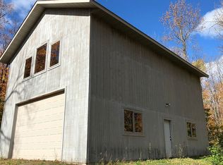 6883 Breezy Ln, Finland, MN 55603