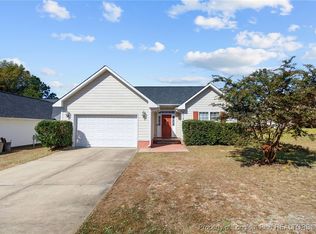 2612 Cameron Woods Ln, Fayetteville, NC 28306