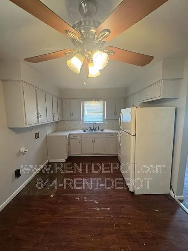 3 bed, 1.0 bath, 936 sqft, $850 — Photo 3