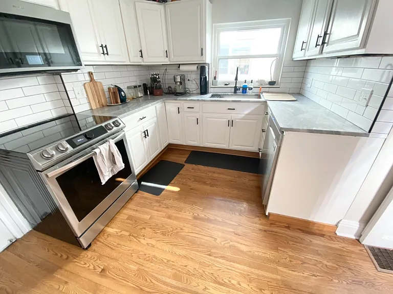 531 N Logan St — Photo 4