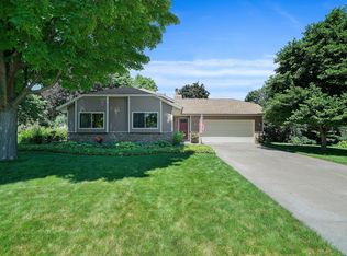 7368 Orchid Ln N, Maple Grove, MN 55311
