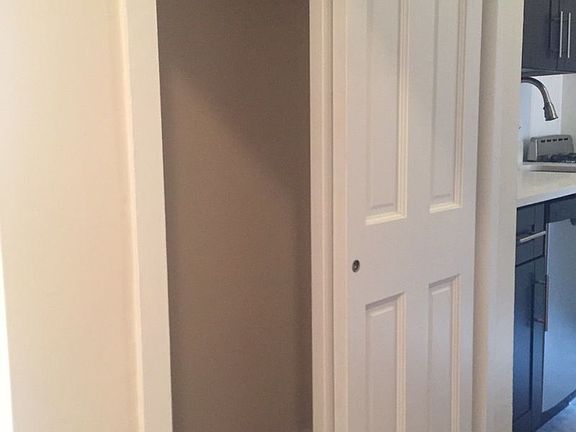 5th image of 202 W 82nd St APT 2D