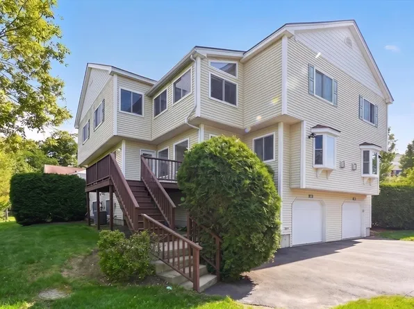 5 Governors Way #B, Milford, MA 01757