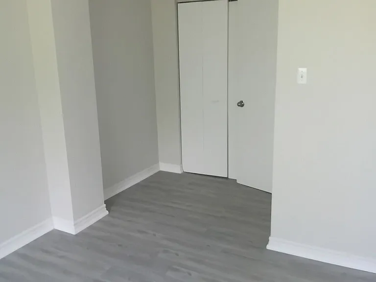 1128 Upper Wellington St #12 — Photo 8