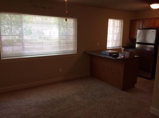 209 Grandview Ct, Iowa City, IA 52246