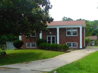 4301 Cathay Ct, Louisville, KY 40219