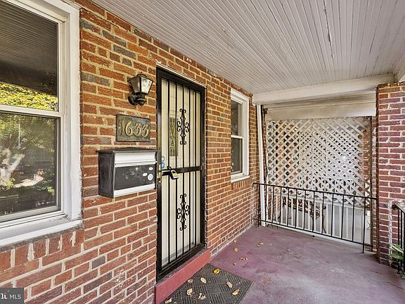 2nd image of 1633 R St SE