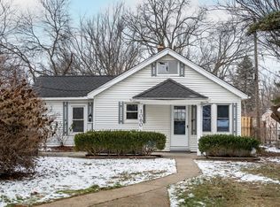 1060 Voorheis Rd, Waterford, MI 48328