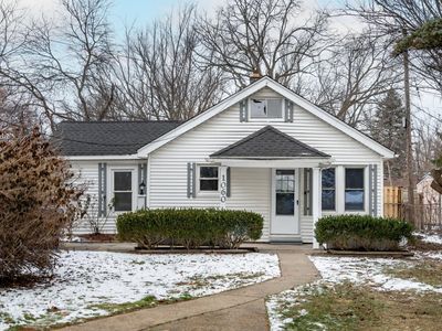 1060 Voorheis Rd, Waterford, MI, 48328