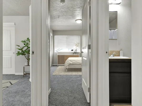 Centerpoint Townhomes