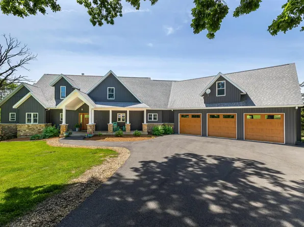 12447 W Samantha Dr, Galena, IL 61036