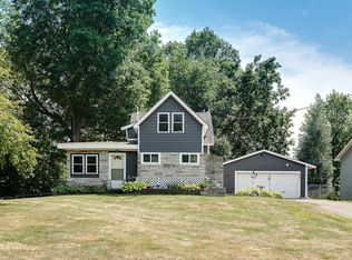 5941 Hawthorne Rd, Mound, MN 55364