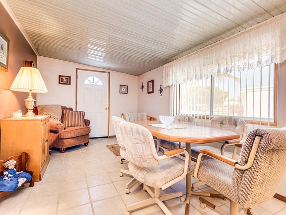 3rd image of 5529 E Aspen Ave