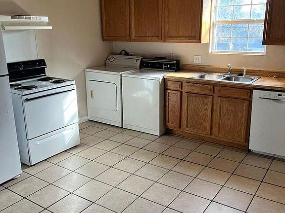 5th image of 500 W Pitts Ave APT 102