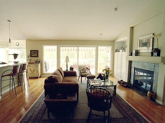 5th image of 139 Buckingham Ct