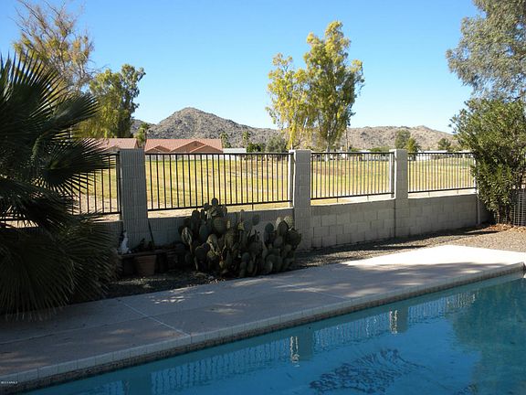 2nd image of 11210 S Shoshoni Dr