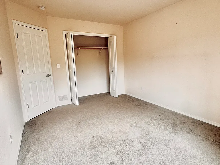 3037 Seclusion Cove Dr — Photo 24