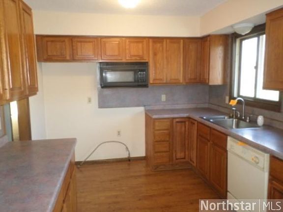3rd image of 11607 Narcissus St NW