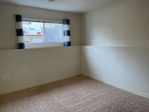 4th image of 4804 52nd St #4808B