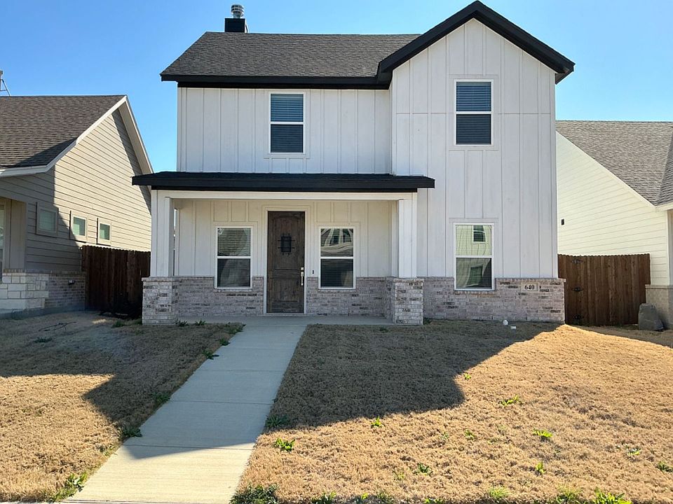 1st image of 640 The Cottages Dr