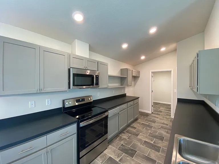 8180 N Wakefield Dr — Photo 10