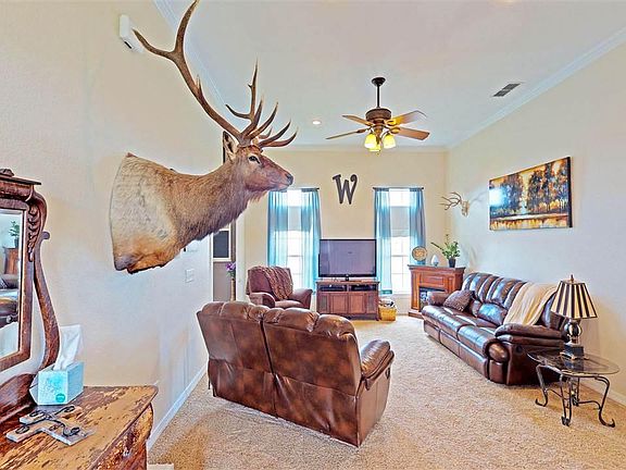 3rd image of 2213 W Lanehart Dr