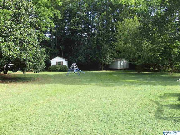 4th image of 144 Hazelwood Dr