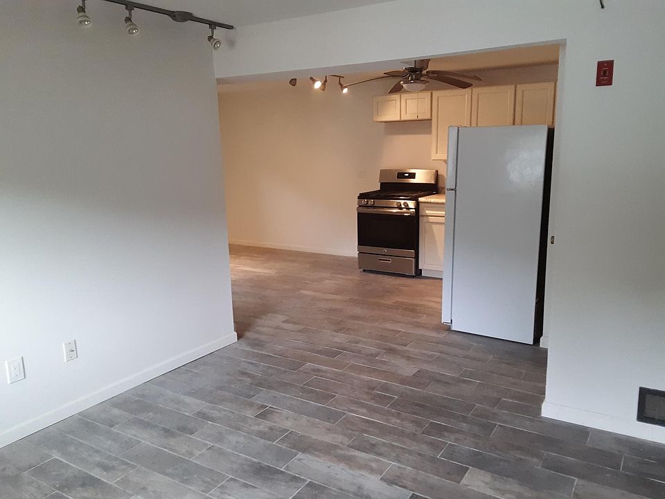 1st image of 66 Seven Lakes Dr