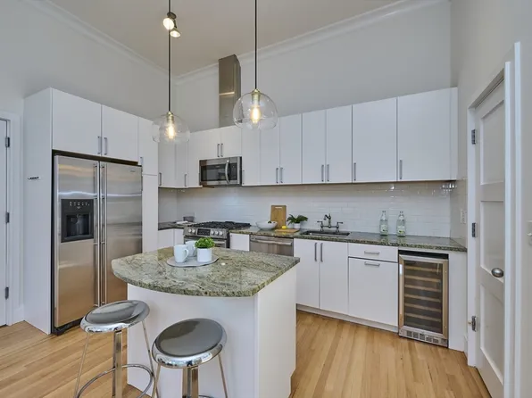 35 Saratoga St #1, Boston, MA 02128