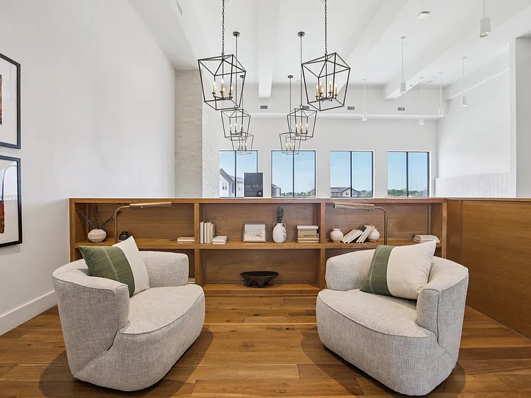 Bluestem at Loyola — Photo 15