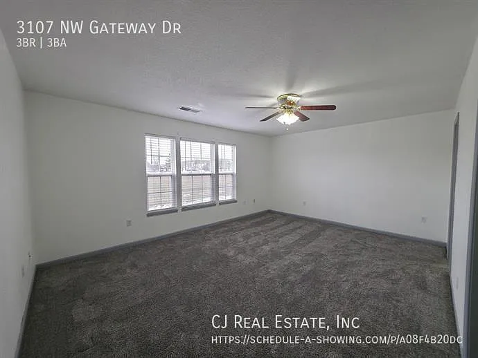 3107 NW Gateway Dr — Photo 9